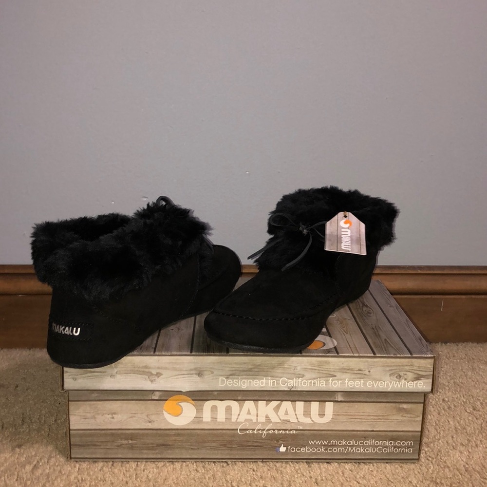 Women's Makalu California 8.5 shoes- black